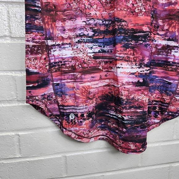 Lululemon Womens Dahliascape Multi Black Sculpt Tank II - Picture 8 of 8